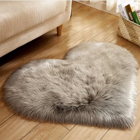 Colorful Favorites Other - Natasha Amore Light Gray Small Fluffy Heart Shaped Rug Mat